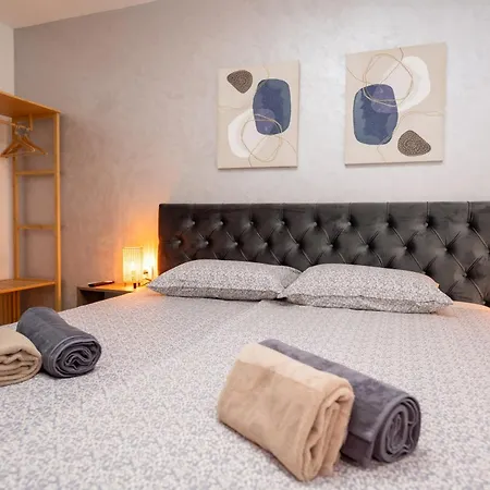 88 - Private Heated Pool * Zára