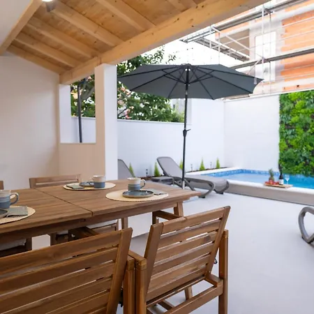 88 - Private Heated Pool Appartamento