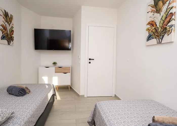 88 - Private Heated Pool Appartement *